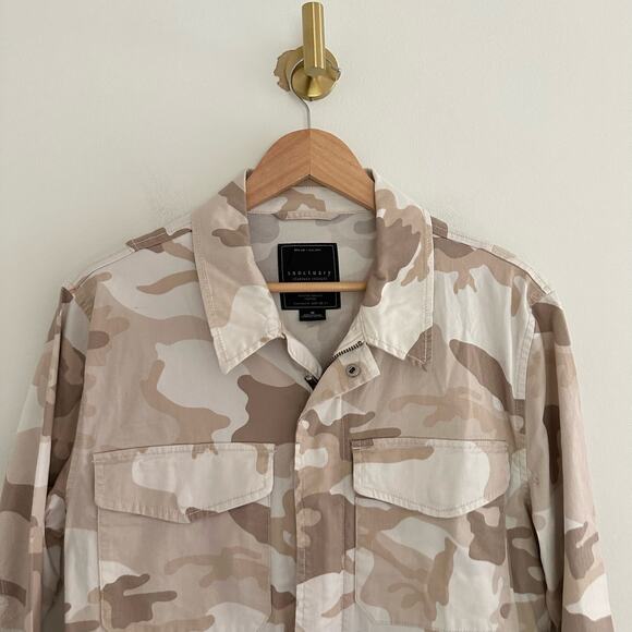 Sanctuary Snap Front Basic Utility Jacket in Beige Camo M - Picture 3 of 9